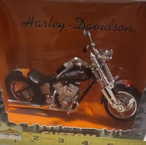 HARLEY-DAVIDSON Motorcycle